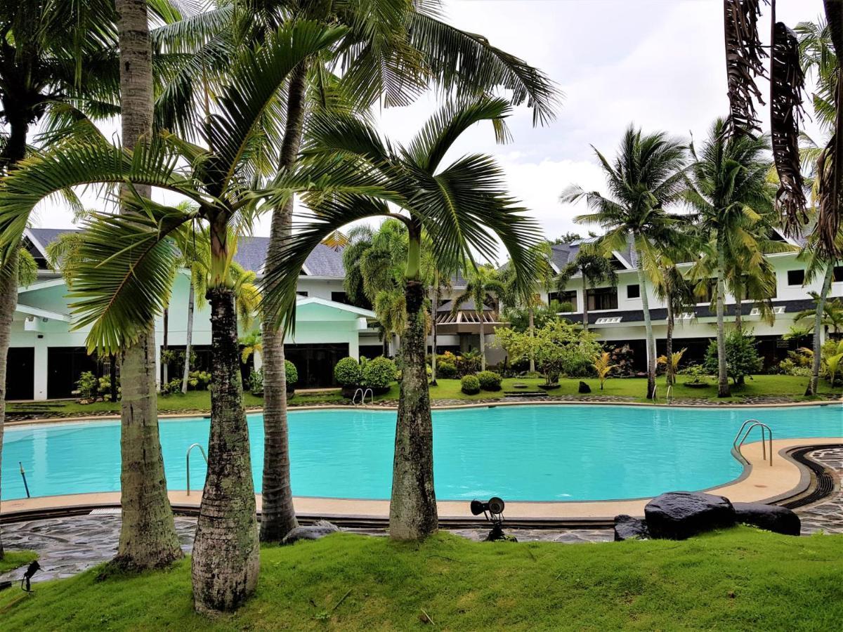 Chateau Bleu Resort Calamba  Eksteriør bilde